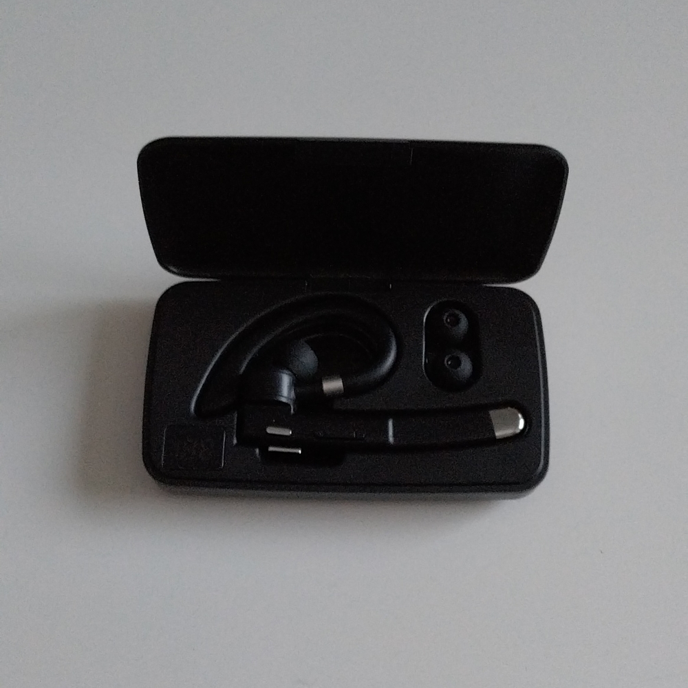 Bluetooth Headset with Environment Noise Cancelling